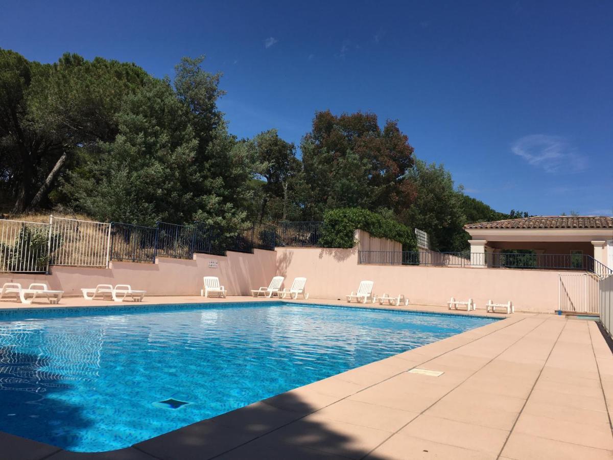Sainte-Maxime - 3 Bedroom Apartment, Air Conditioned, Outdoor Terrace, Swimming Pool Luaran gambar