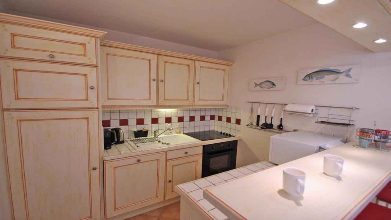 Sainte-Maxime - 3 Bedroom Apartment, Air Conditioned, Outdoor Terrace, Swimming Pool Luaran gambar